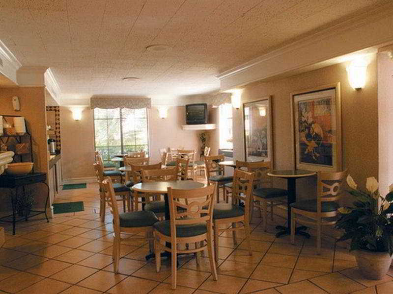 Quality Inn & Suites North Charleston - Ashley Phosphate Restaurant foto